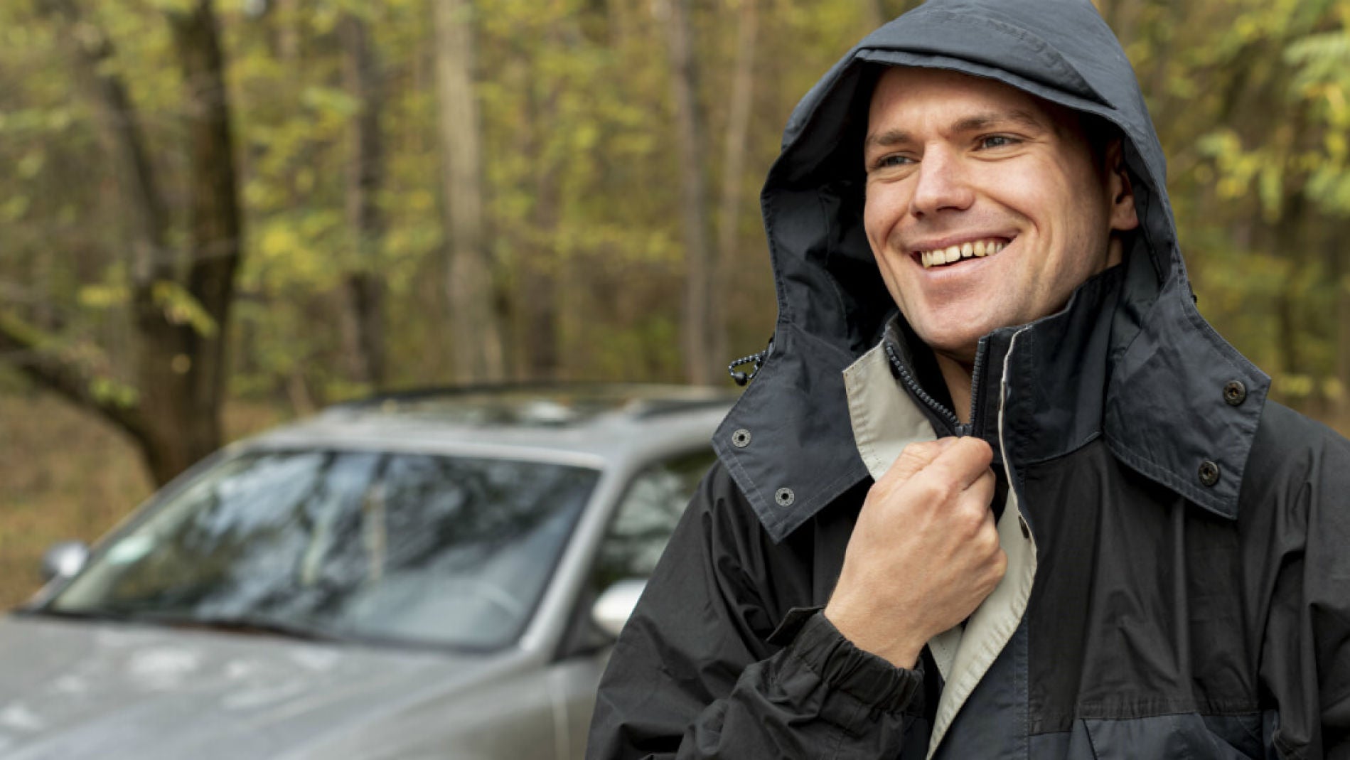 Con el fr&iacute;o intentamos entrar m&aacute;s abrigados al coche