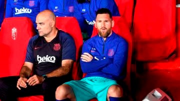 Messi, en el banquillo
