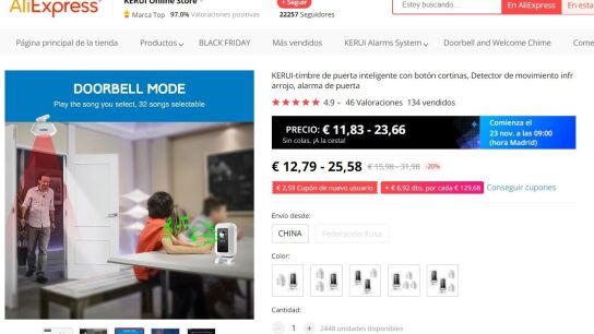 Pablo Iglesias entra en una casa