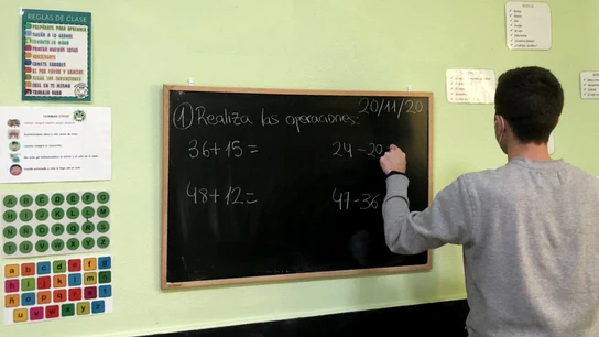 Rubén, profesor de refuerzo Covid en un cole del oeste de Madrid Rubén, profesor de refuerzo Covid en un cole del oeste de Madrid