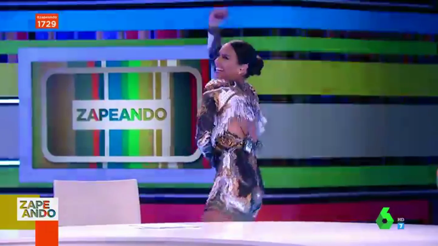El efusivo baile de Cristina Pedroche para arrancar el viernes al ritmo de Miley Cirus y Dua Lipa El efusivo baile de Cristina Pedroche para arrancar el viernes al ritmo de Miley Cirus y Dua Lipa
