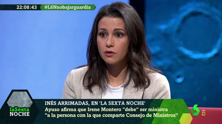 ARRIMADAS ANA BOTELLA E IRENE MONTERO MUJERES