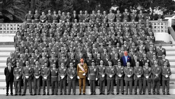 Foto del acto por los 25 años de la 45ª promoción de la Academia Militar de Zaragoza