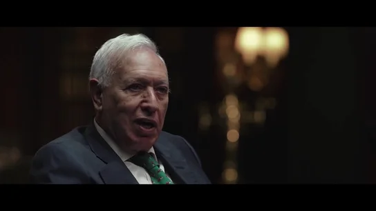 El día que Margallo vetó a Corinna en un vuelo con el rey Juan Carlos I: "Di orden de que la tacharan y no voló" El día que Margallo vetó a Corinna en un vuelo con el rey Juan Carlos I: "Di orden de que la tacharan y no voló"