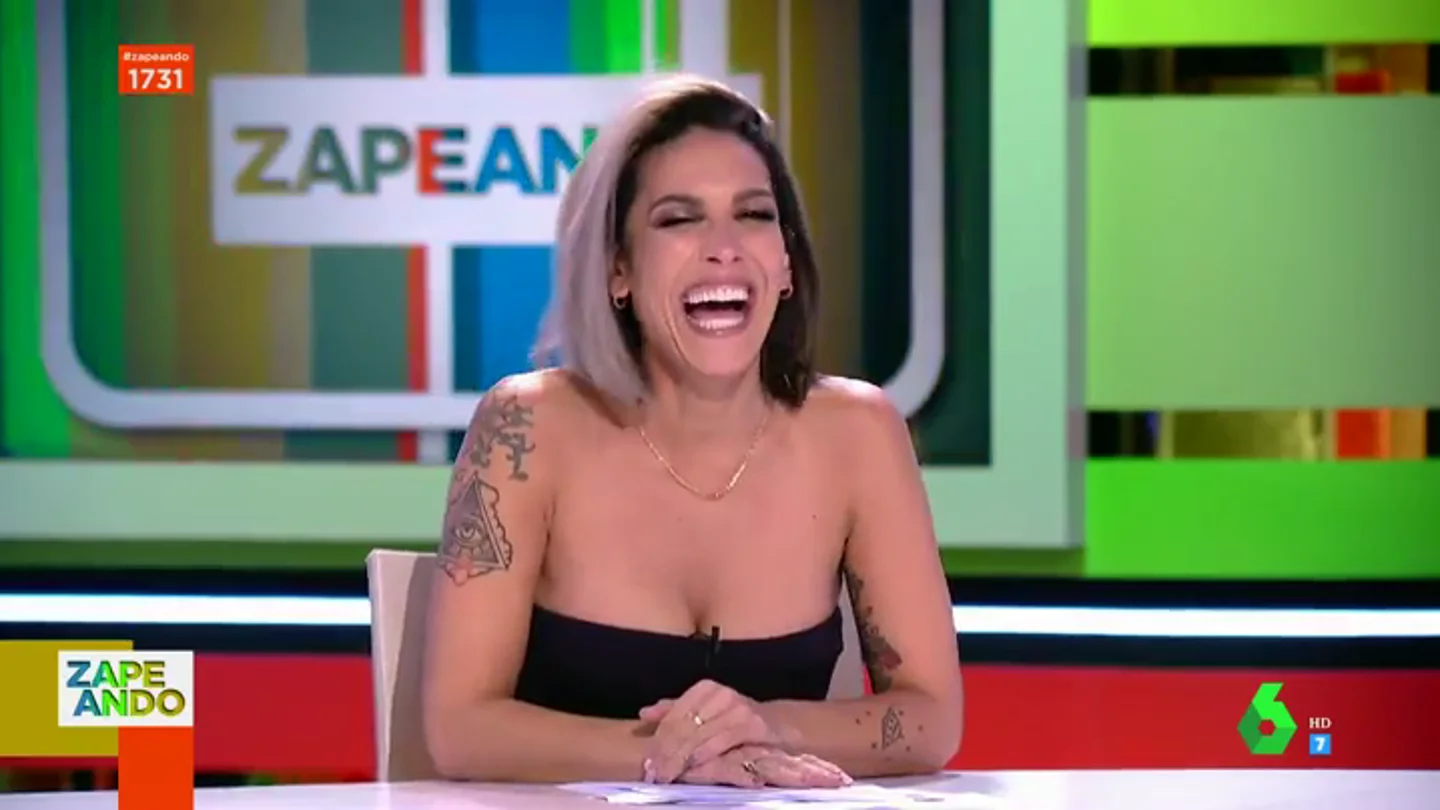 La pedorreta de Lorena Castell que sorprende a Dani Mateo en pleno directo de Zapeando La pedorreta de Lorena Castell que sorprende a Dani Mateo en pleno directo de Zapeando