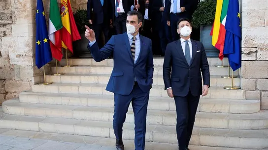 El presidente del Gobierno, Pedro Sánchez, y el primer ministro italiano, Giuseppe Conte. El presidente del Gobierno, Pedro Sánchez, y el primer ministro italiano, Giuseppe Conte.