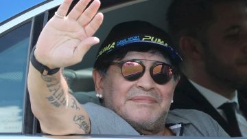 Muere Maradona a los 60 años de edad tras sufrir un paro cardíaco