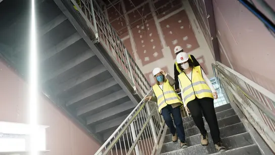 Isabel Díaz Ayuso, durante una visita a las obras del nuevo hospital de pandemias Isabel Díaz Ayuso, durante una visita a las obras del nuevo hospital de pandemias