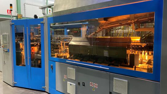Máquina de inyección de nitrógeno líquido para la fabricación de envases de San Benedetto, Valencia