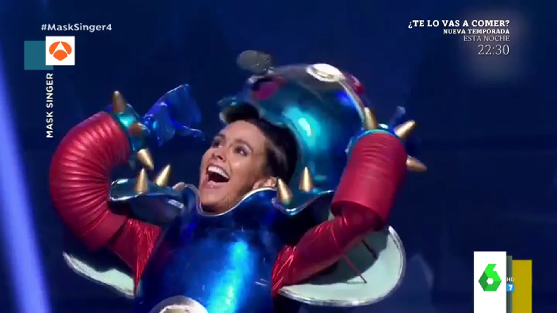 La espectacular actuación de Cristina Pedroche disfrazada de robot cantando 'Superstar': así se descubrió su identidad