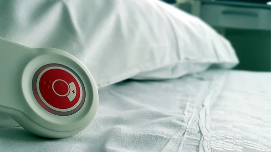 Imagen de archivo de una cama de hospital Imagen de archivo de una cama de hospital