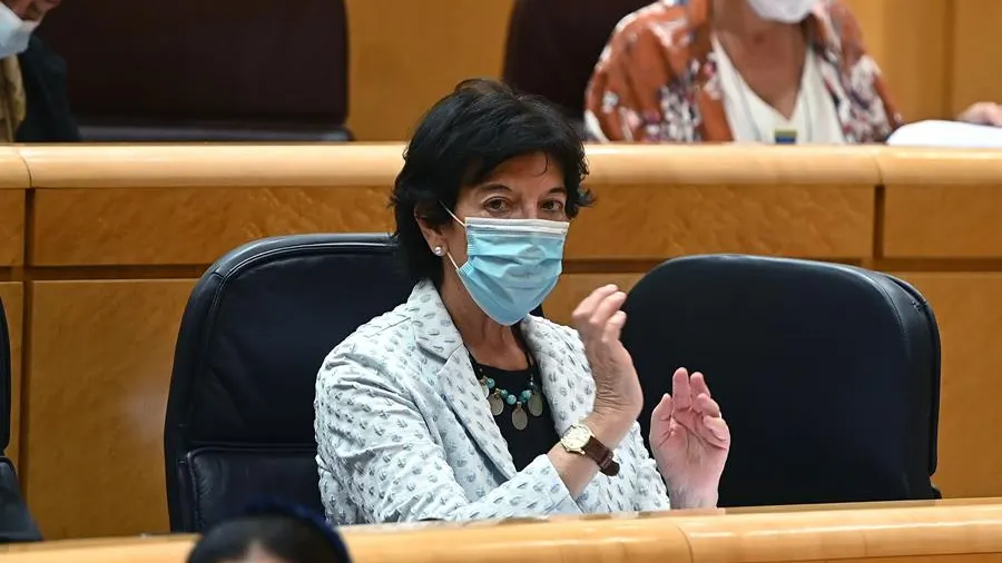 Isabel Celaá, en el Senado.