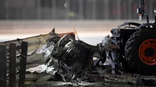 Así quedó el coche de Grosjean en el GP de Baréin Así quedó el coche de Grosjean en el GP de Baréin