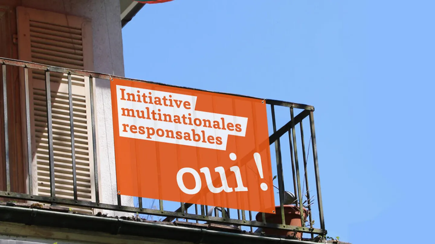 Cartel a favor del 'sí' en el referéndum Cartel a favor del 'sí' en el referéndum