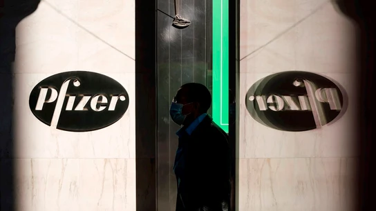 BioNtech y Pfizer solicitan autorización para distribuir su vacuna en la UE BioNtech y Pfizer solicitan autorización para distribuir su vacuna en la UE