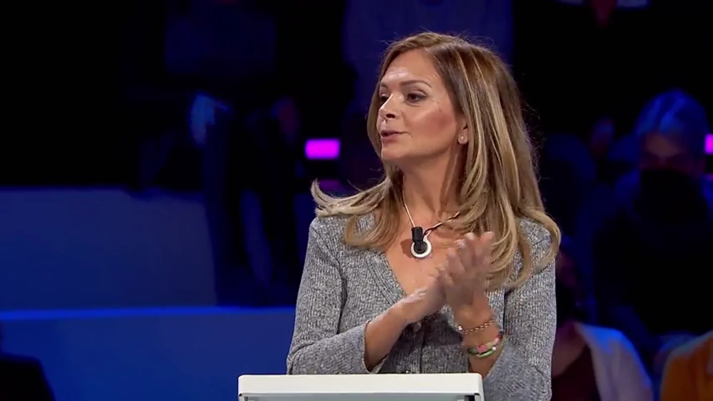 El "acto de generosidad" de Mariajo en Divididos con el que pone de caras largas a sus compañeros El "acto de generosidad" de Mariajo en Divididos con el que pone de caras largas a sus compañeros
