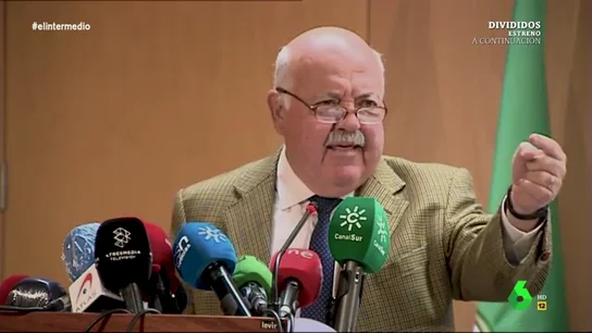 El 'lapsus' del consejero de Salud de Andalucía al confundir hasta tres veces la vacuna del coronavirus con la de la gripe El 'lapsus' del consejero de Salud de Andalucía al confundir hasta tres veces la vacuna del coronavirus con la de la gripe