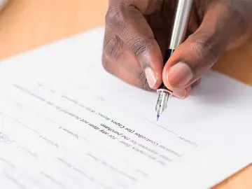 Firmando documentos de una forma sencilla con nuestro teléfono móvil Firmando documentos de una forma sencilla con nuestro teléfono móvil