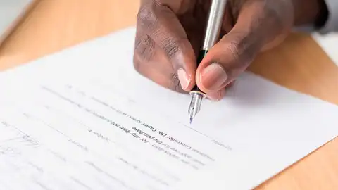Firmando documentos de una forma sencilla con nuestro teléfono móvil Firmando documentos de una forma sencilla con nuestro teléfono móvil