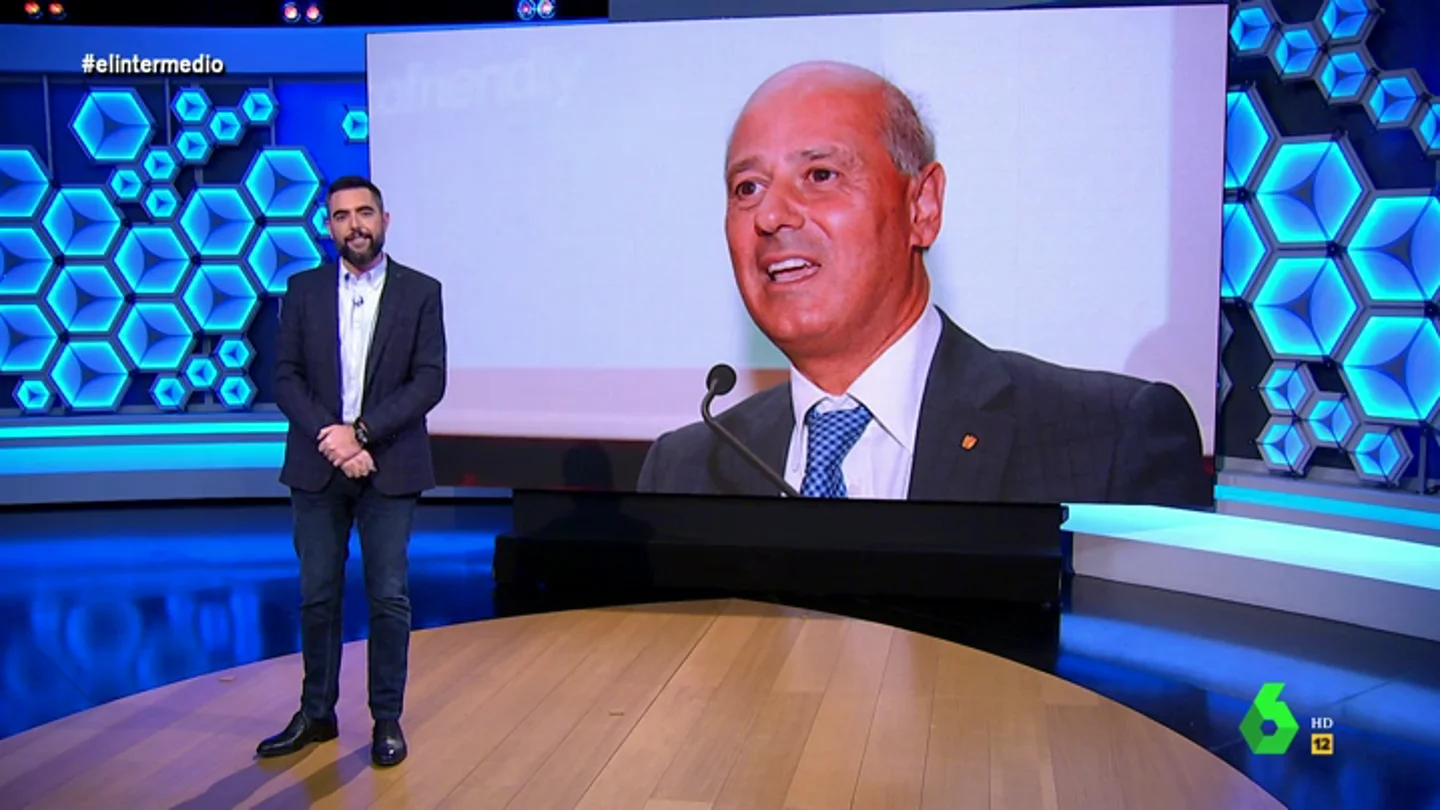 El surrealista argumento de un empresario italiano para celebrar la Navidad sin restricciones: "Si alguien muere, paciencia" El surrealista argumento de un empresario italiano para celebrar la Navidad sin restricciones: "Si alguien muere, paciencia"