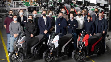 El equipo de SEAT MÓ junto al equipo de Silence