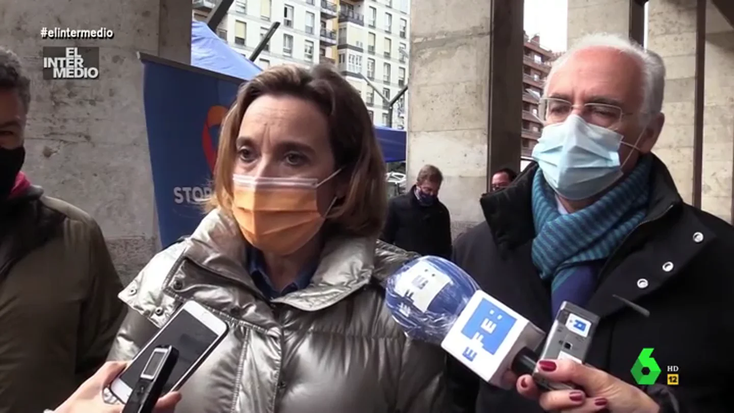 Vídeo manipulado - Cuca Gamarra se arranca a cantar por Massiel ante la prensa Vídeo manipulado - Cuca Gamarra se arranca a cantar por Massiel ante la prensa