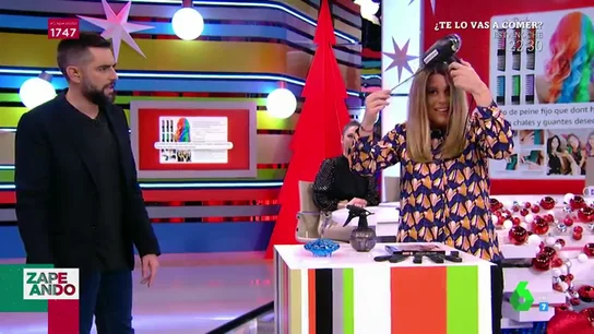 Valeria Ros se tiñe el pelo multicolor: así es el momento en el que deja alucinado a Dani Mateo en pleno directo Valeria Ros se tiñe el pelo multicolor: así es el momento en el que deja alucinado a Dani Mateo en pleno directo