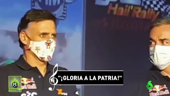 La organización del Baha Hail pone el himno franquista en el podio de la victoria de Carlos Sainz La organización del Baha Hail pone el himno franquista en el podio de la victoria de Carlos Sainz