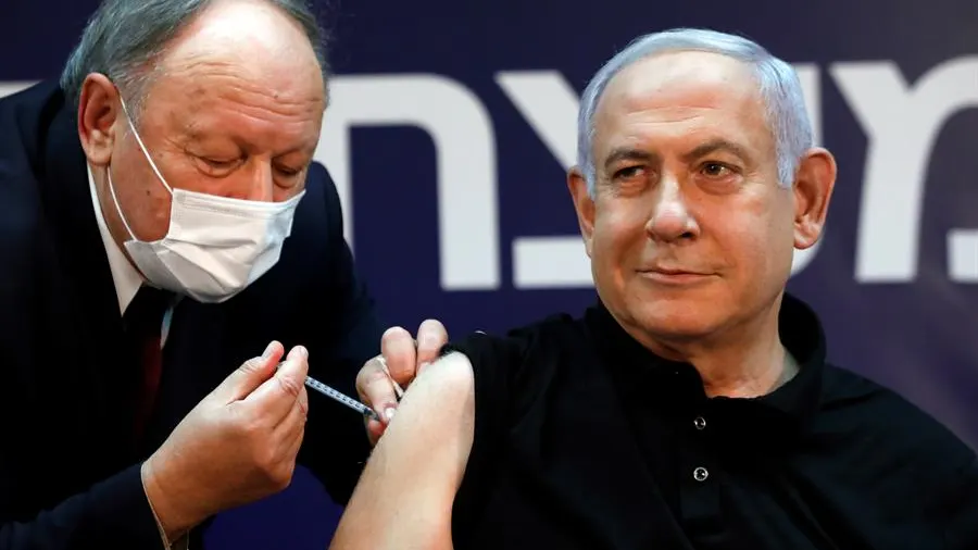 El primer ministro Netanyahu, primer israelí en vacunarse contra el coronavirus