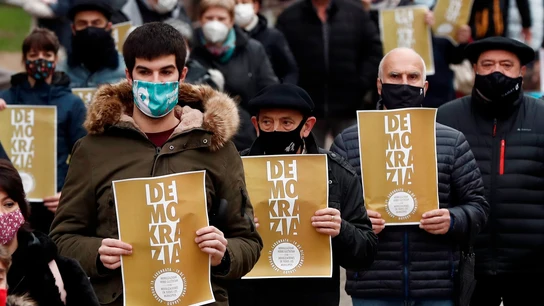 Concentración en Pamplona contra la repetición del juicio Bateragune Concentración en Pamplona contra la repetición del juicio Bateragune