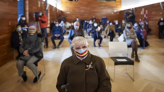 Concha Diéguez, en el acto de entrega de los restos de su padre Concha Diéguez, en el acto de entrega de los restos de su padre