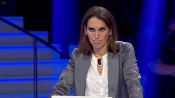 Luján Argüelles 'pilla' a Merche 'copiando' a un compañero y acaba eliminada del concurso por unanimidad 