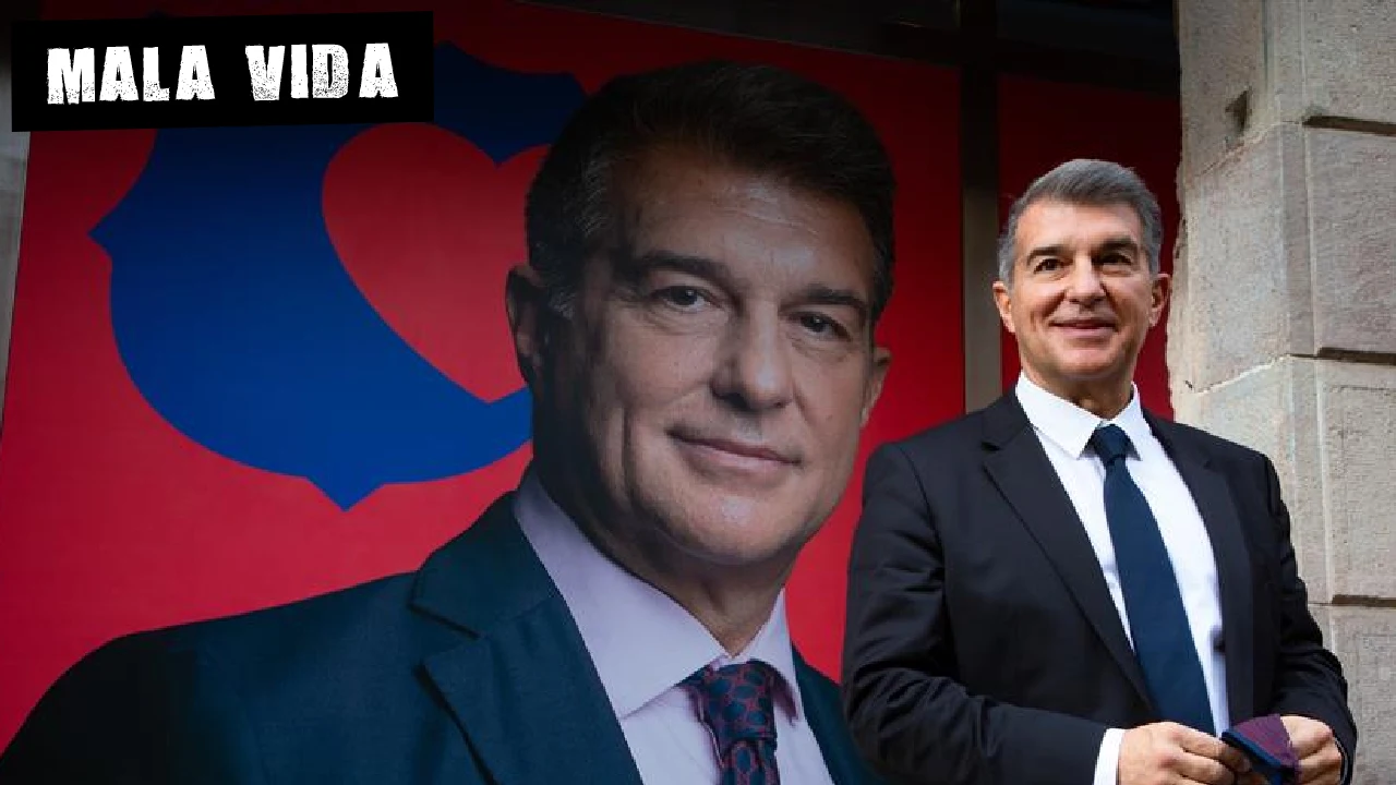 Joan Laporta, frente al cartel de su candidatura para presidir el Barça