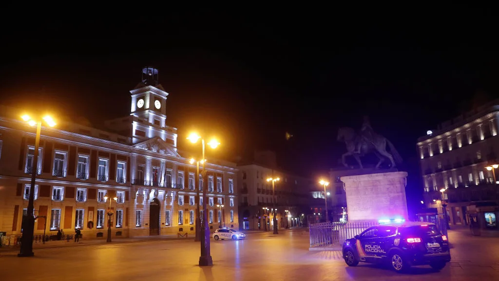 La Puerta del Sol de Madrid después del toque de queda