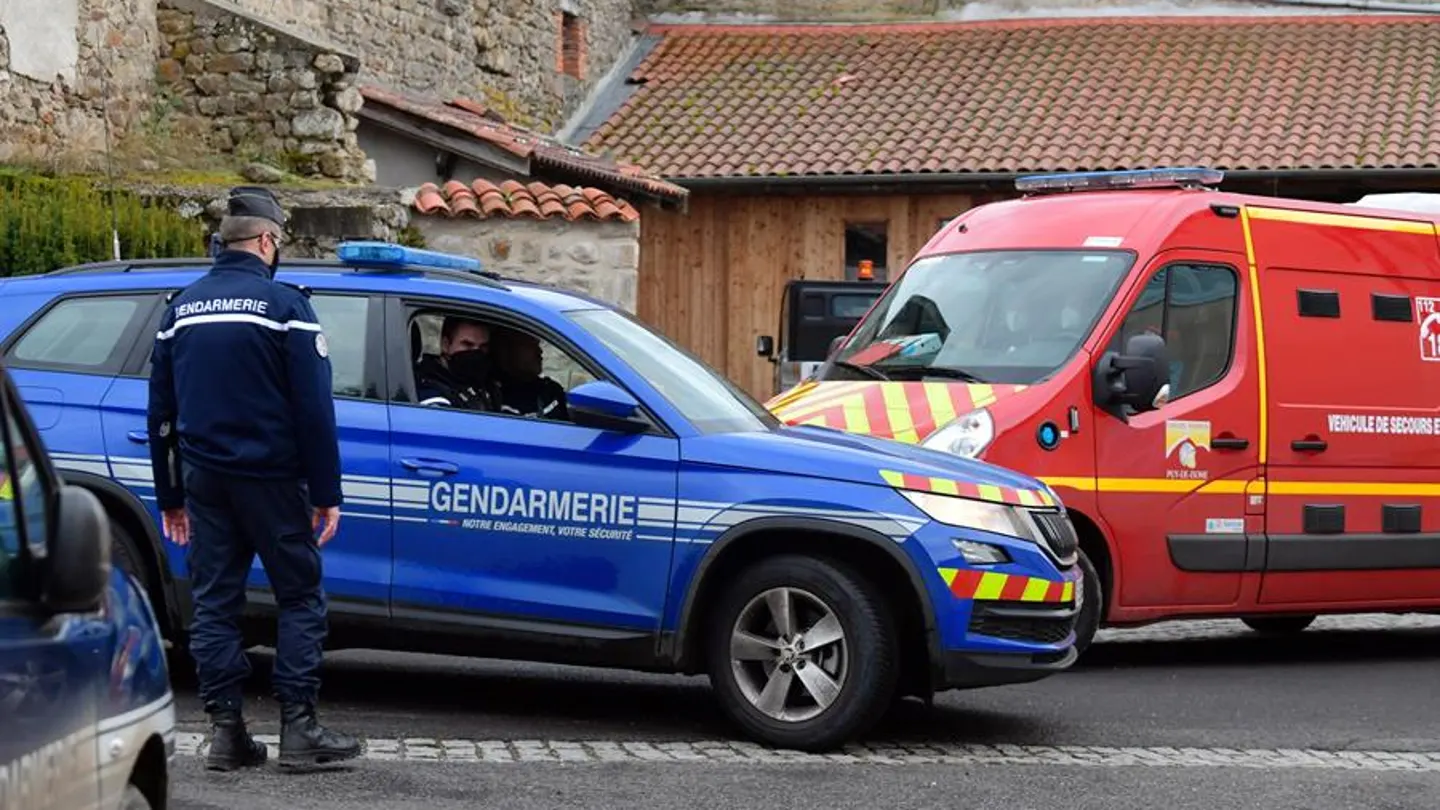 Imagen de archivo de un policía en Francia Imagen de archivo de un policía en Francia
