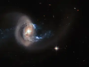 Imagen de una galaxia tomada por el telescopio espacial Hubble. Imagen de una galaxia tomada por el telescopio espacial Hubble.