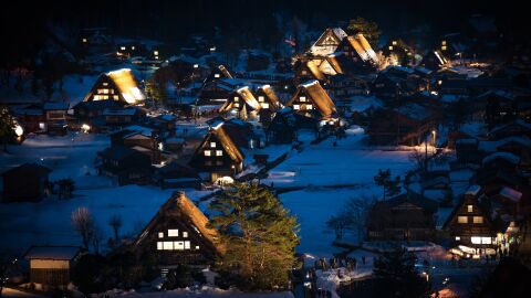 Shirakawa-go de noche