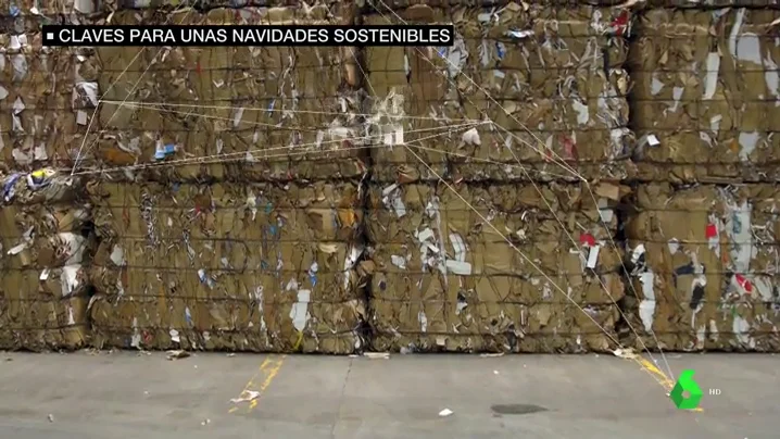 Imagen de toneladas de papel y cartón reciclados