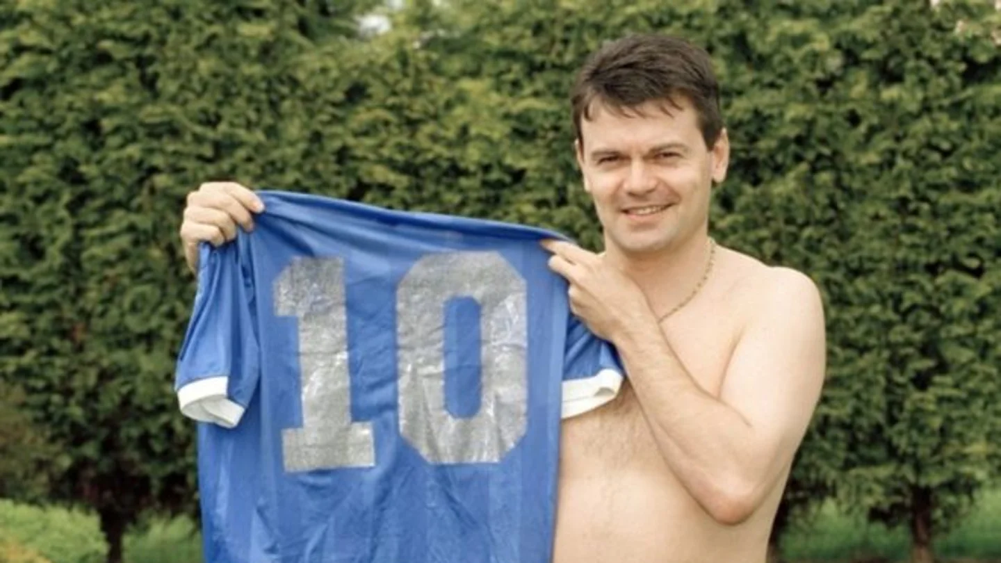 Steve Hodge, con la '10' de Maradona Steve Hodge, con la '10' de Maradona