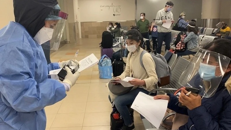 Imagen de un control en un aeropuerto