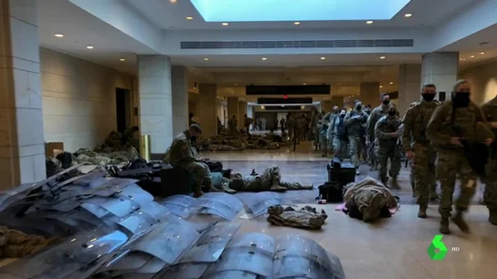 guardias durmiendo en Capitolio guardias durmiendo en Capitolio