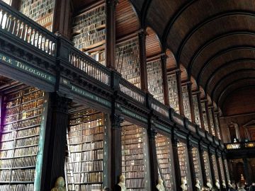 Trinity College Library, Dublín
