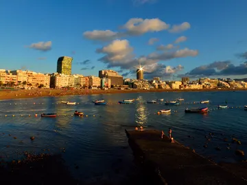 Panorámica de la playa de las Canteras Panorámica de la playa de las Canteras