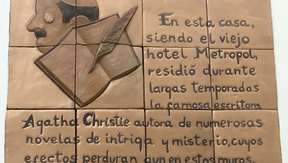 Placa conmemorativa de Agatha Christie en Las Palmas