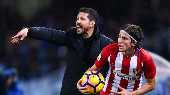 Filipe Luis, con Simeone detrás Filipe Luis, con Simeone detrás