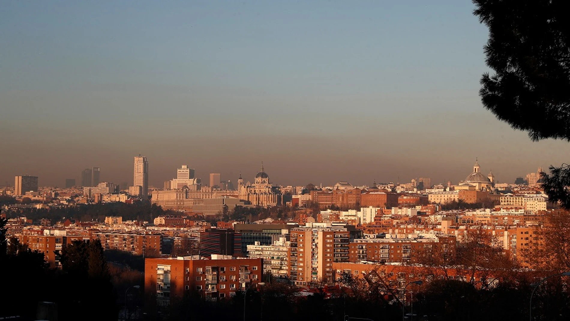 Vista de la boina de contaminación en Madrid 