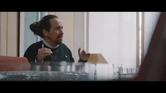 Iglesias defiende que los presos independentistas "deberían estar libres y representar a sus votantes": "Puigdemont es un exiliado como los del franquismo" Iglesias defiende que los presos independentistas "deberían estar libres y representar a sus votantes": "Puigdemont es un exiliado como los del franquismo"