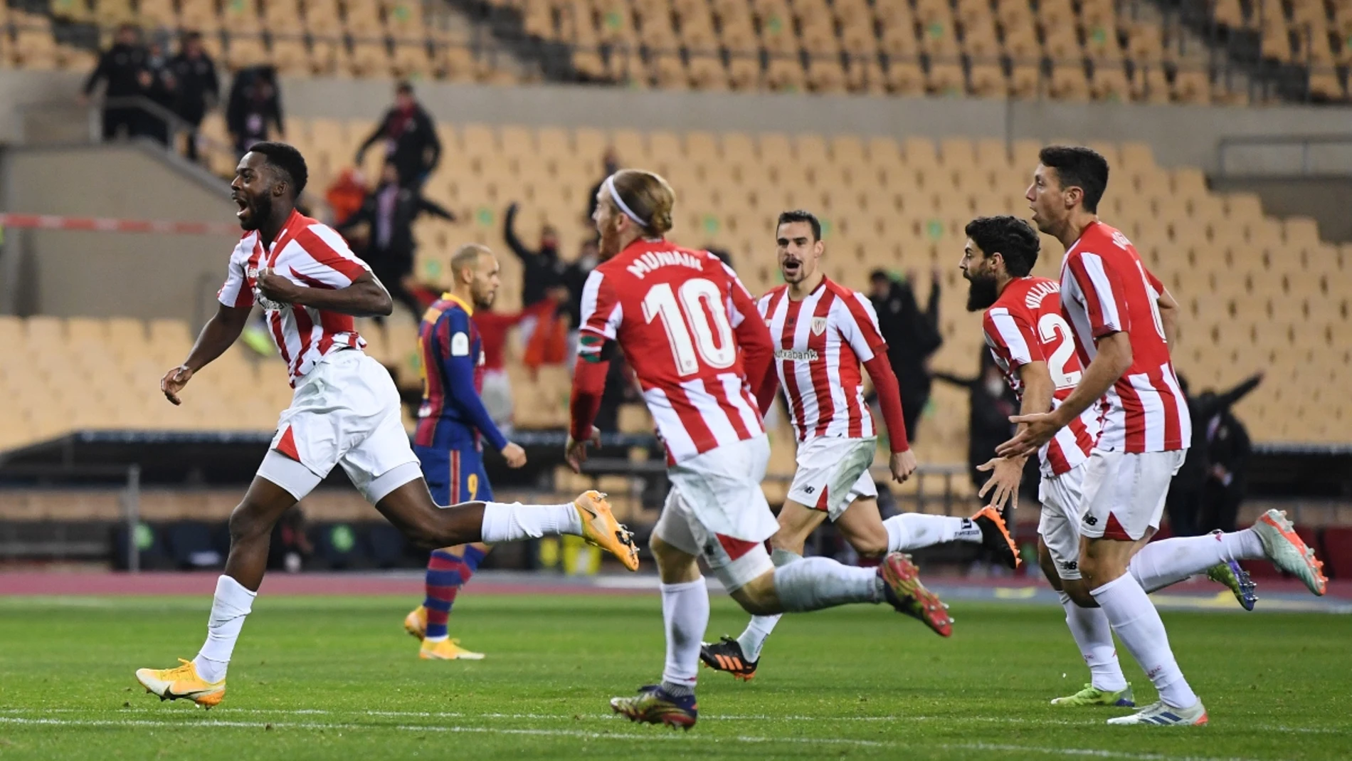 Iñaki Williams celebra un gol con el Athletic