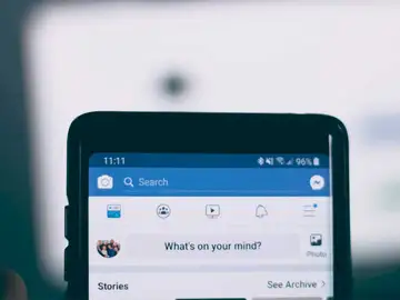 Cierra las sesiones abiertas con Facebook en otra aplicaciones Cierra las sesiones abiertas con Facebook en otra aplicaciones