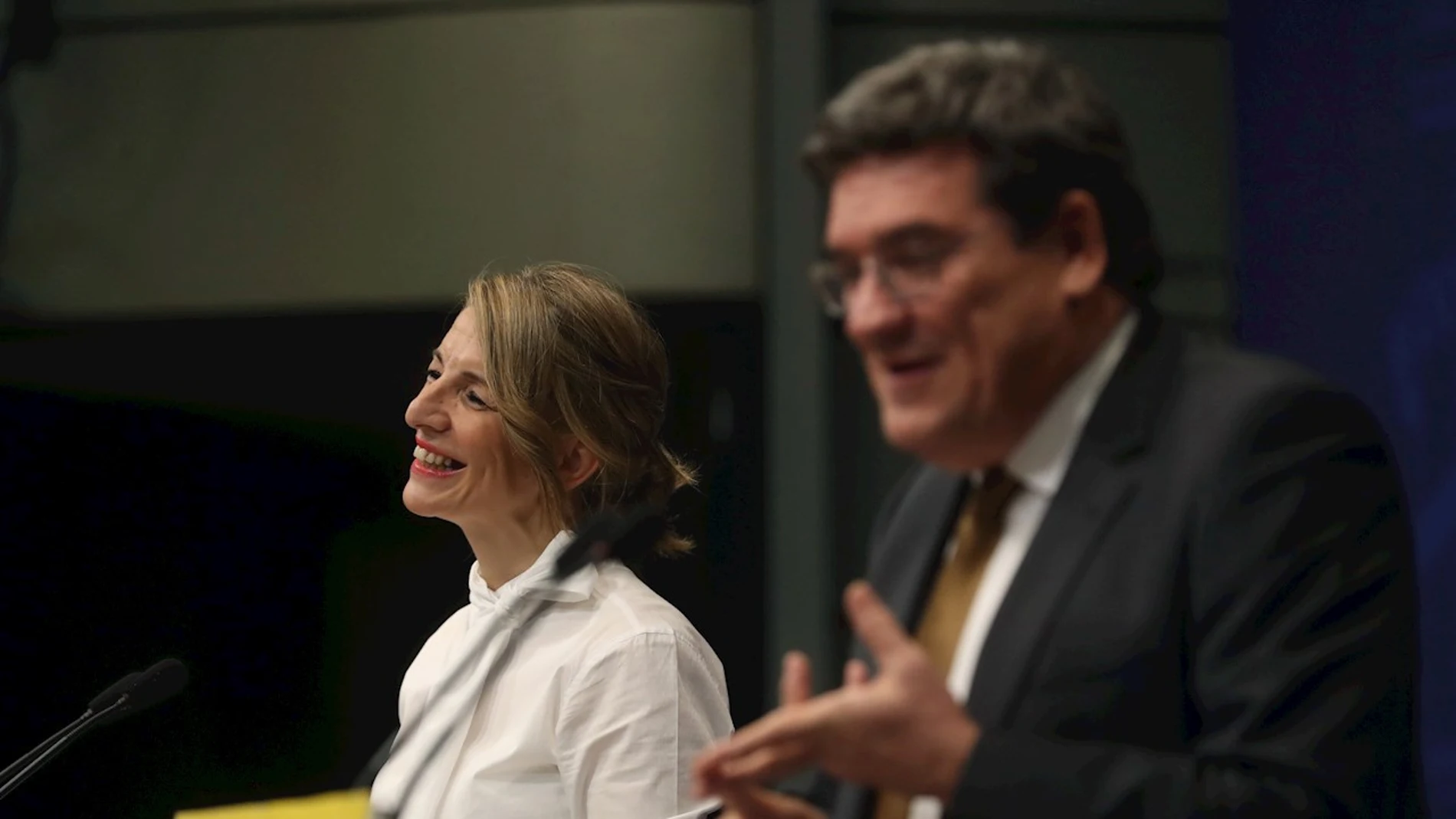La ministra de Trabajo, Yolanda Díaz, y el ministro de Inclusión, José Luis Escrivá